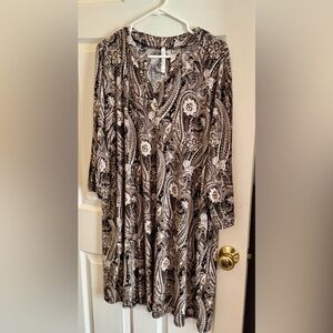 Dear Scarlett Black and White Paisley Dress